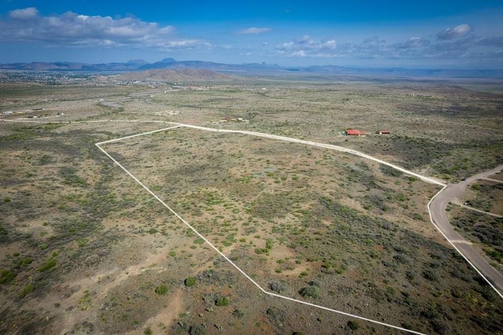 28.48 acres in Brewster County