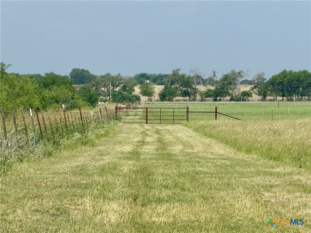 17 acres in Bell County gallery image 3