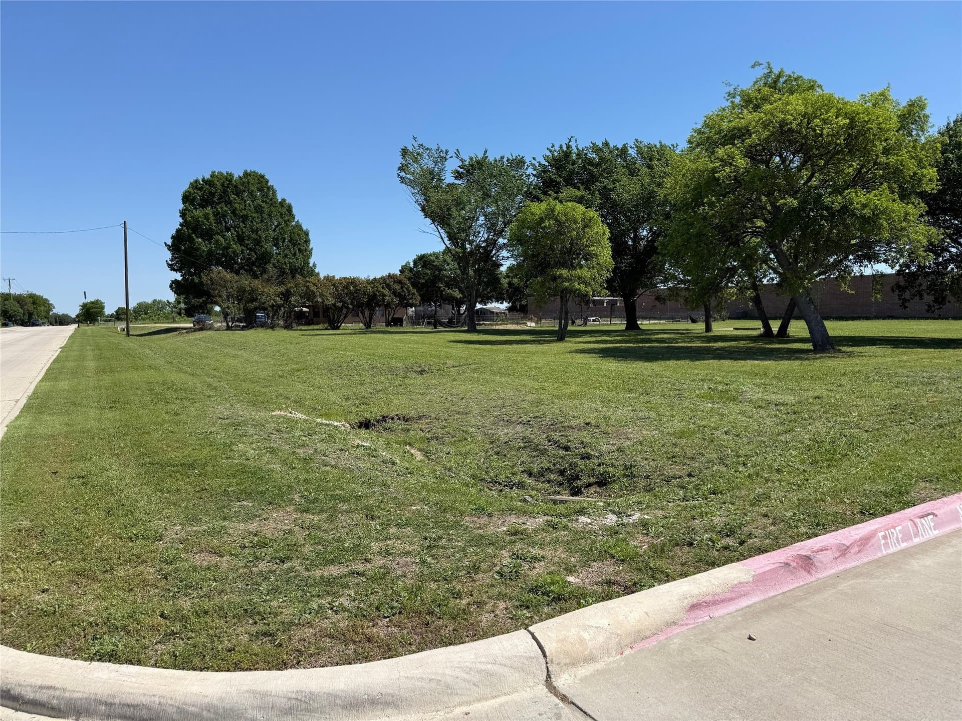0.89 acres in Collin County gallery image 4