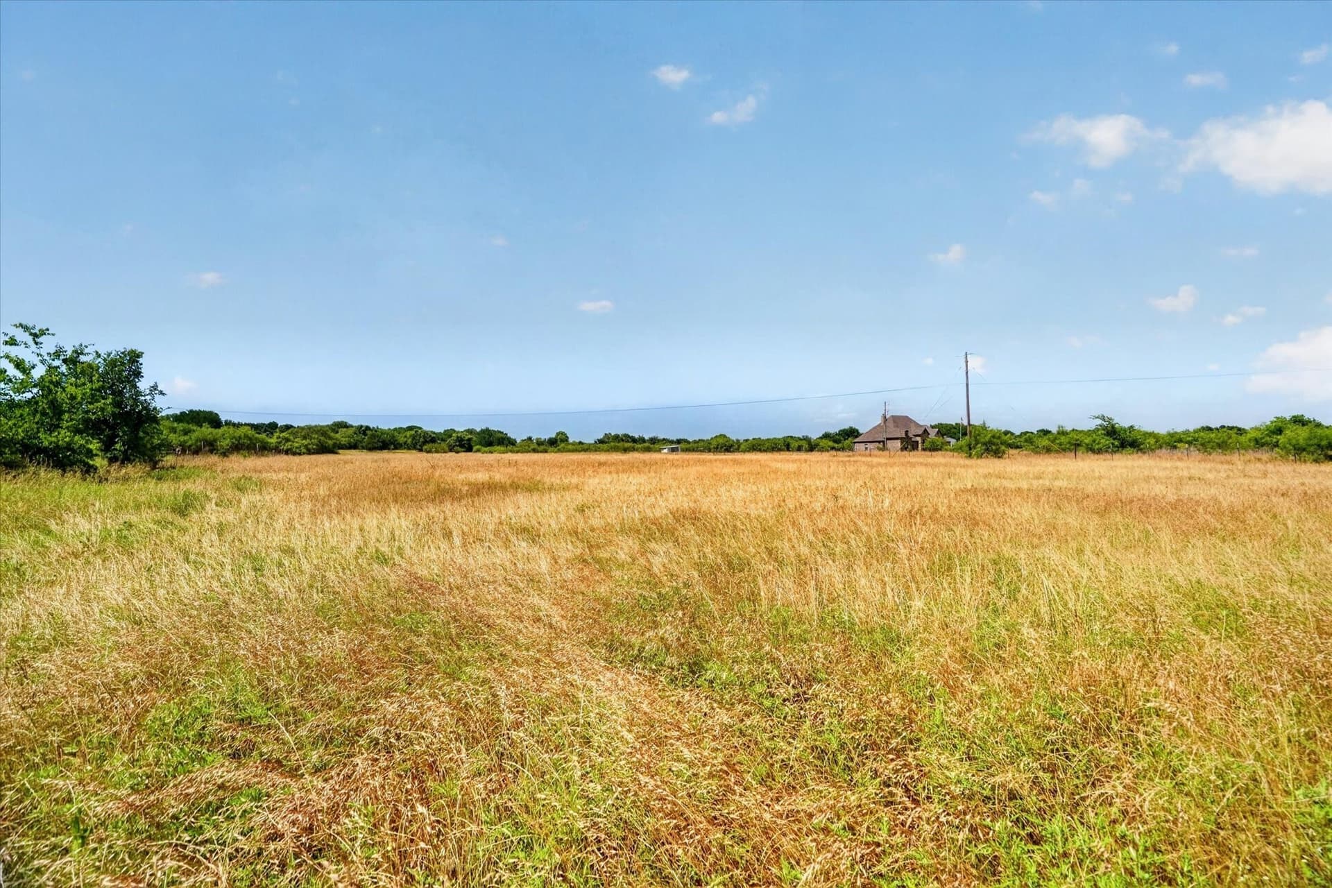 3.88 acres in Johnson County gallery image 3