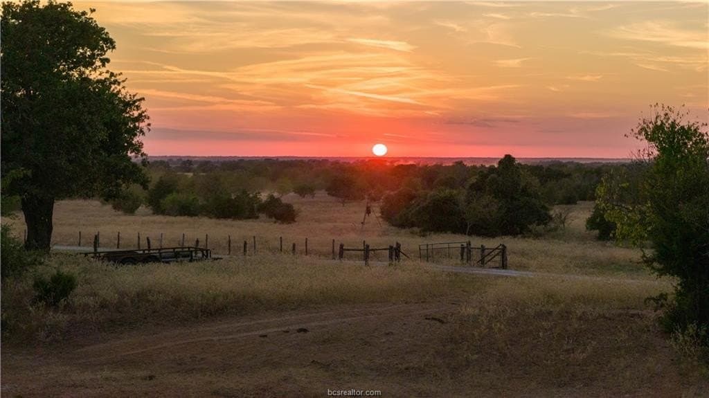 245 acres in Robertson County