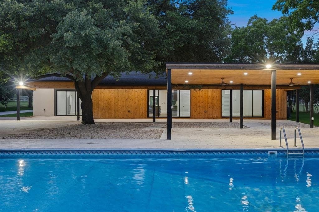 16.96 acres in McLennan County