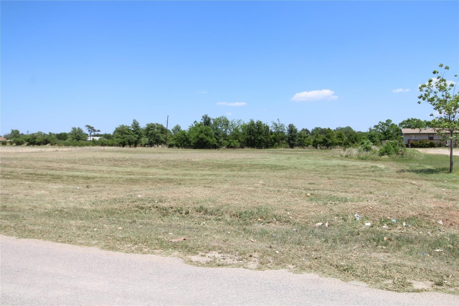 1.5 acres in Callahan County - photo 3