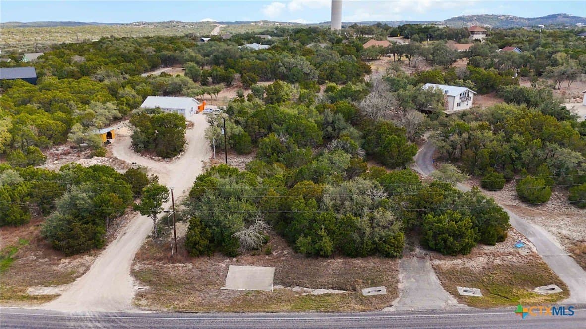 1 acres in Comal County - photo 9