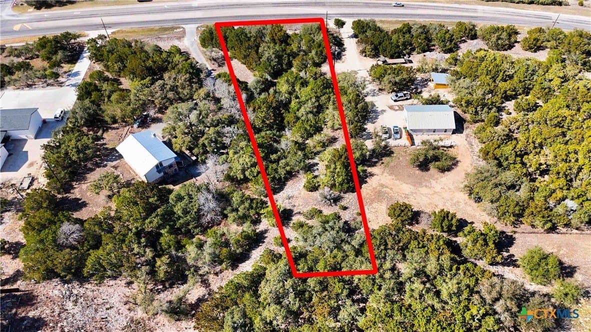 1 acres in Comal County - photo 16
