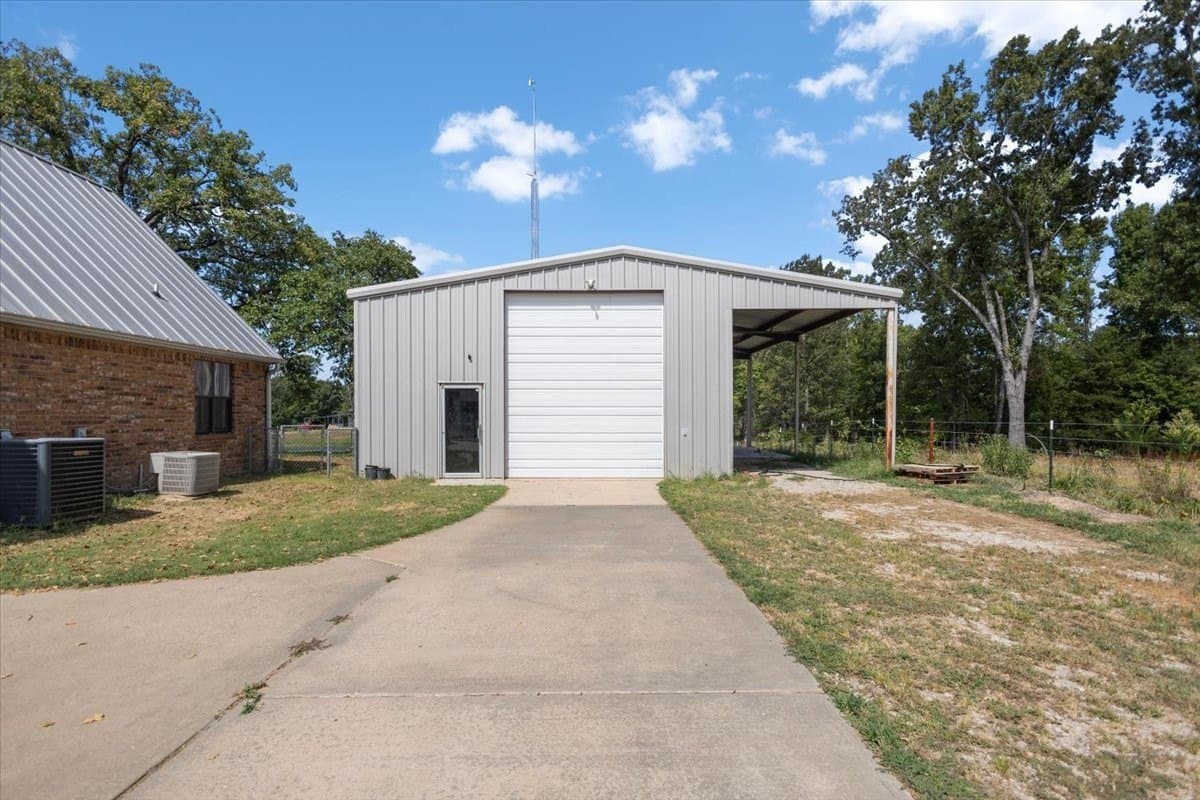 10 acres in Van Zandt County - photo 26