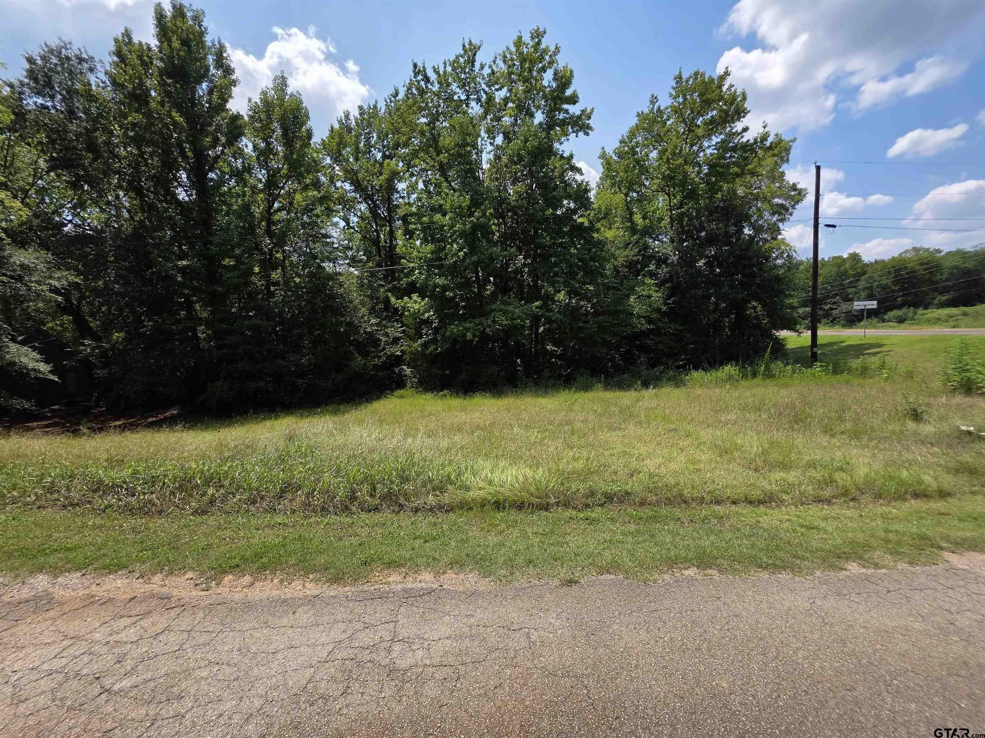 1.51 acres in Smith County gallery image 4