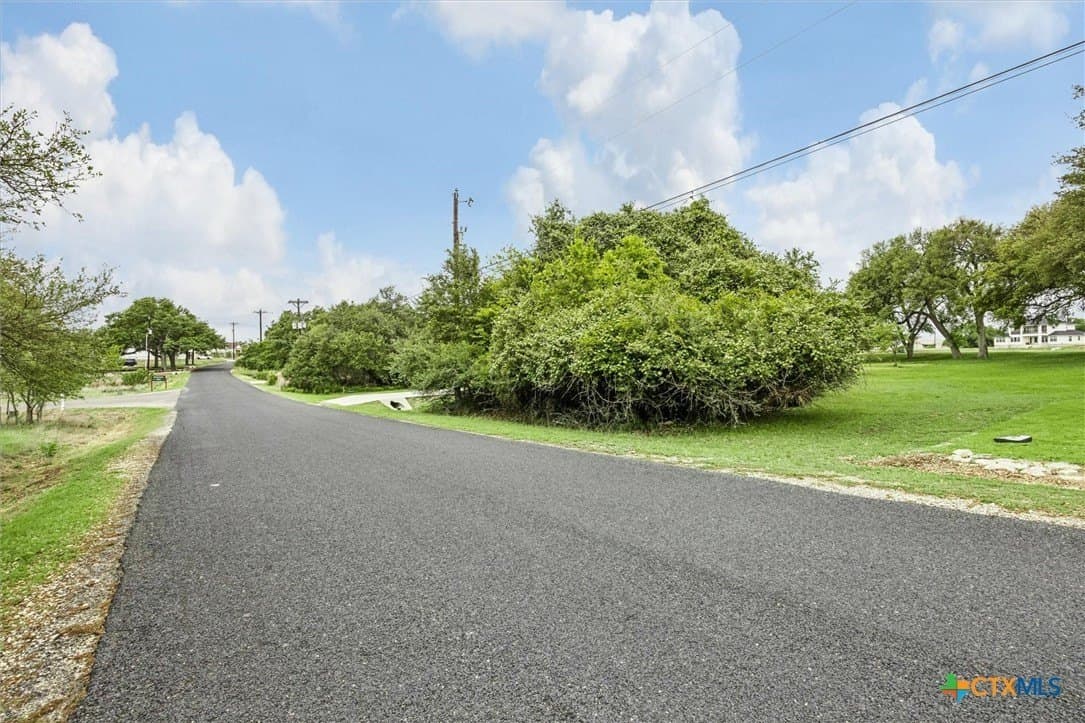 0.27 acres in Blanco County gallery image 4