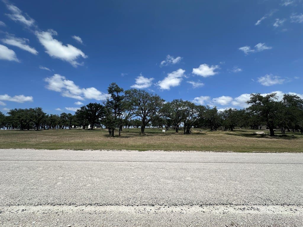 3.71 acres in Gillespie County - photo 17