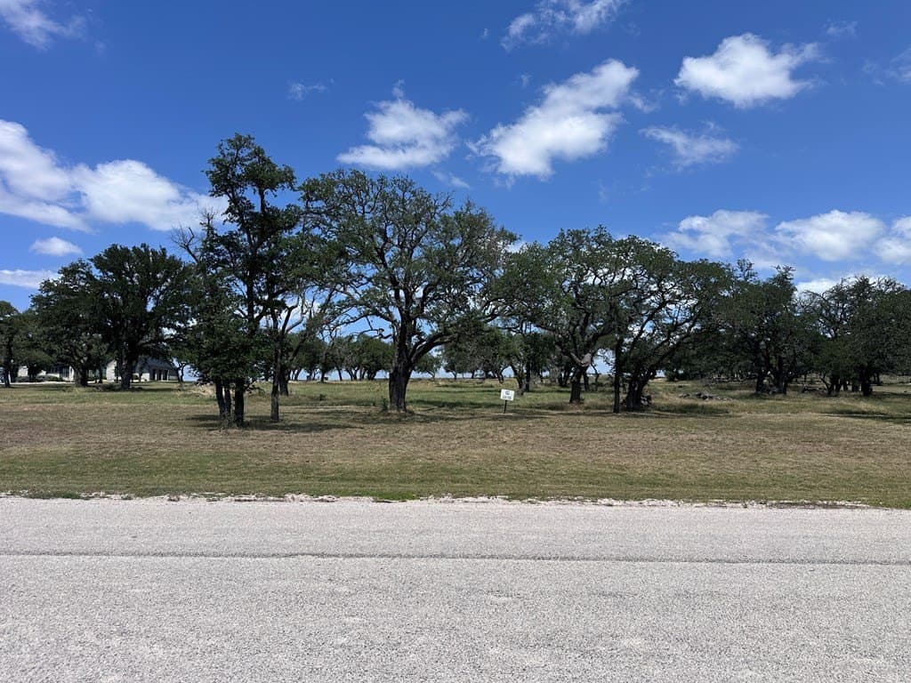 3.71 acres in Gillespie County - photo 16