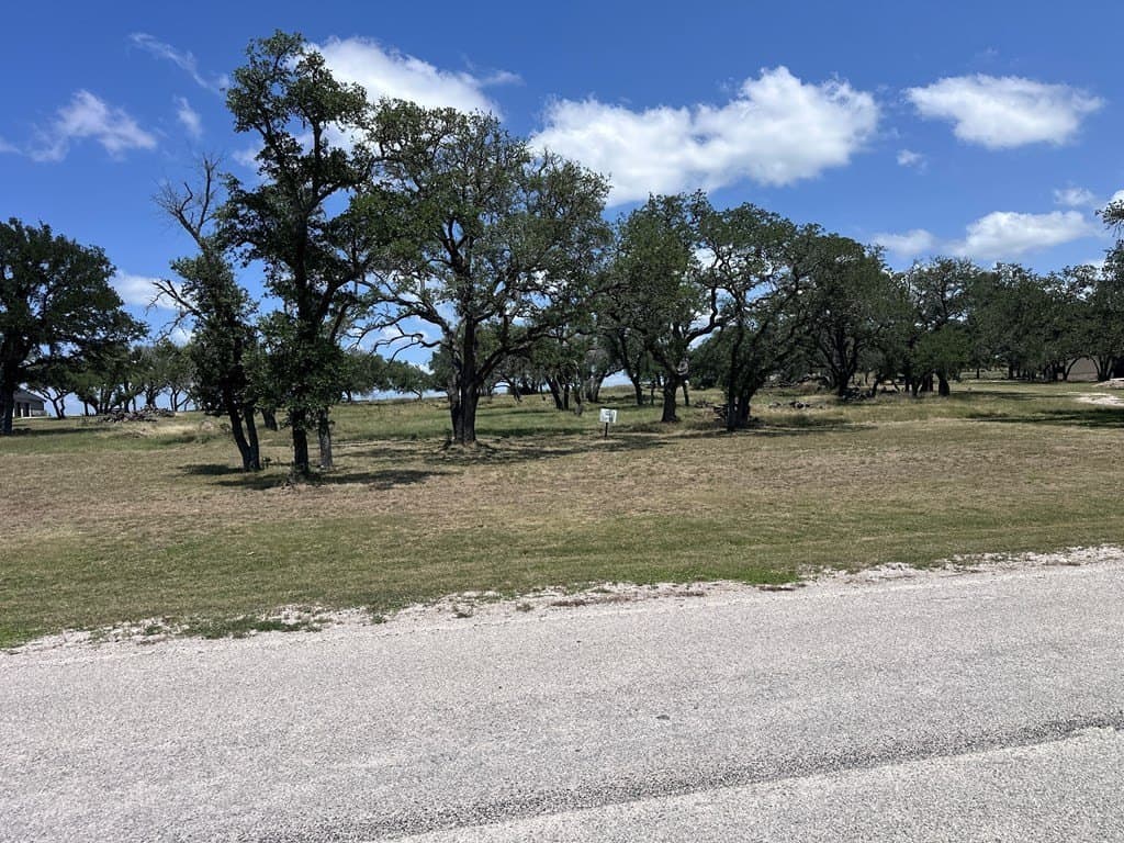 3.71 acres in Gillespie County - photo 6