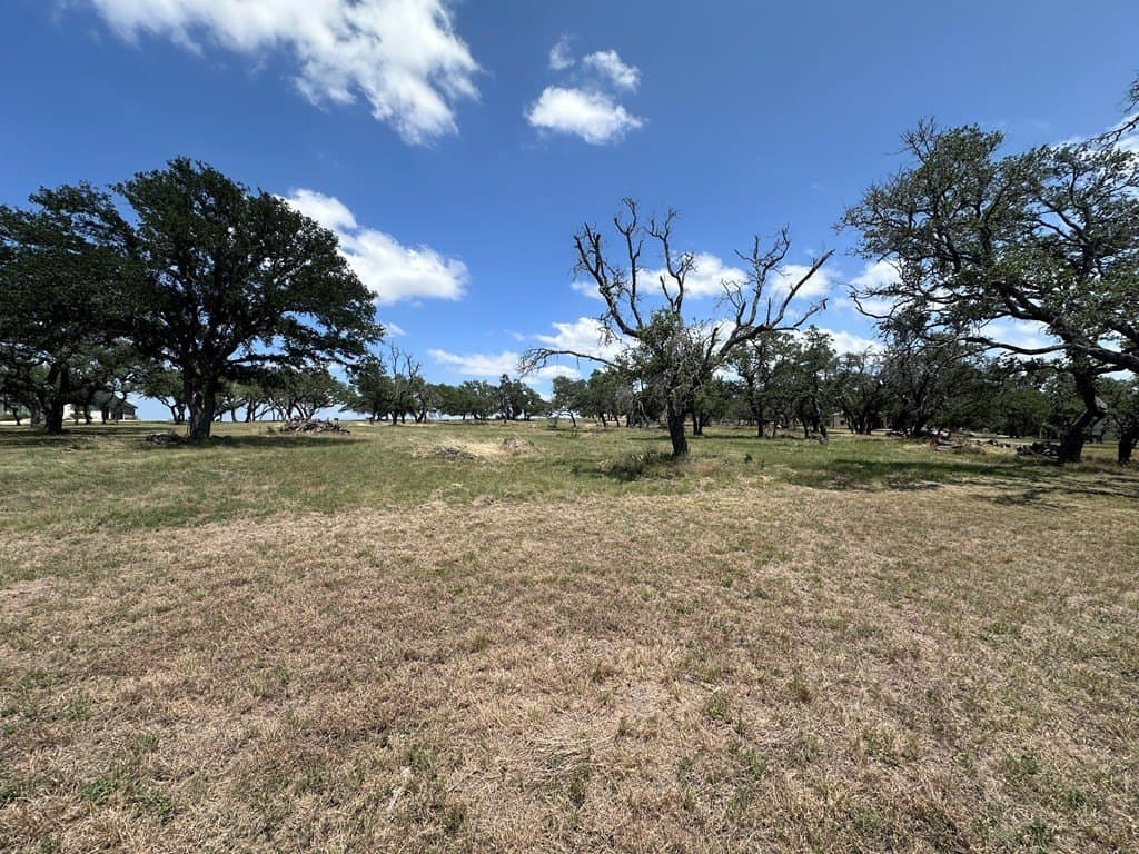 3.71 acres in Gillespie County - photo 7