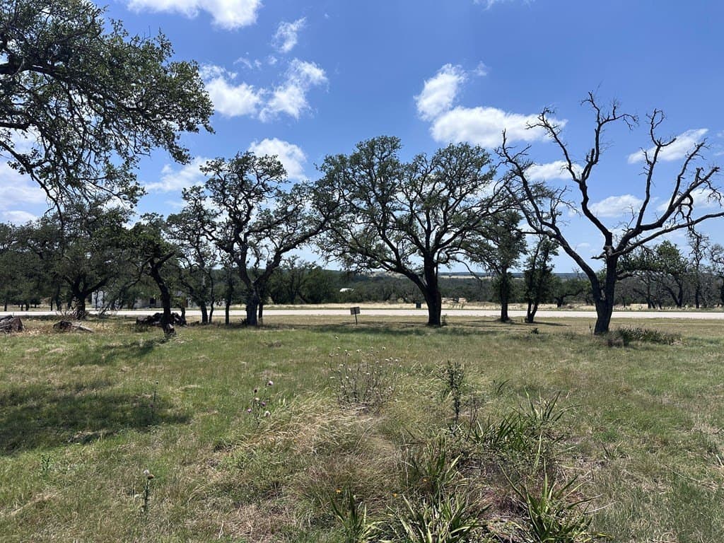 3.71 acres in Gillespie County - photo 11