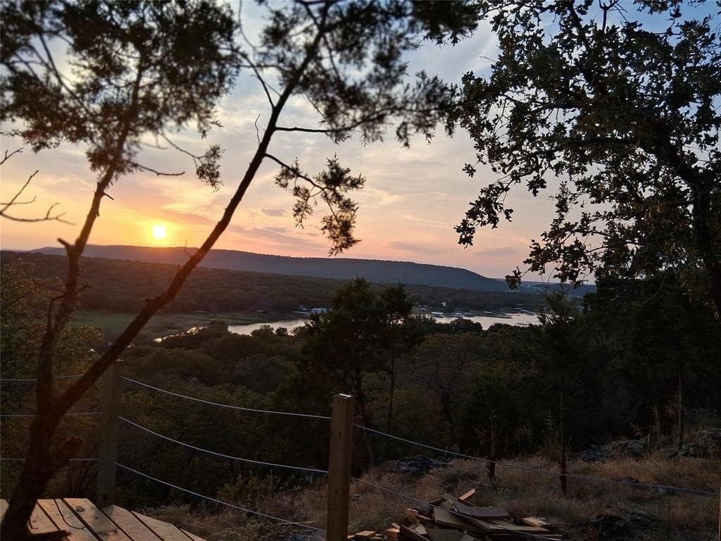 1.4 acres in Palo Pinto County gallery image 2
