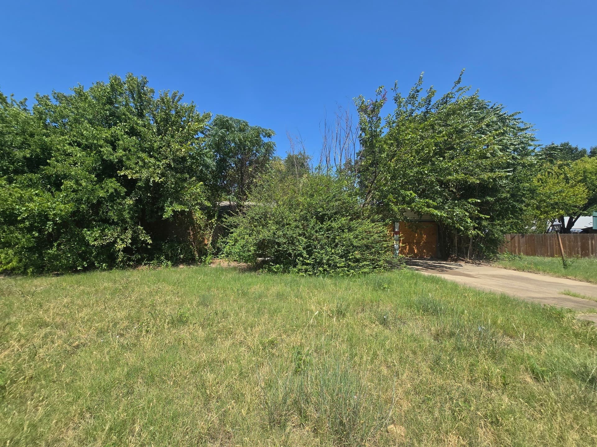 0.32 acres in Tarrant County featured view