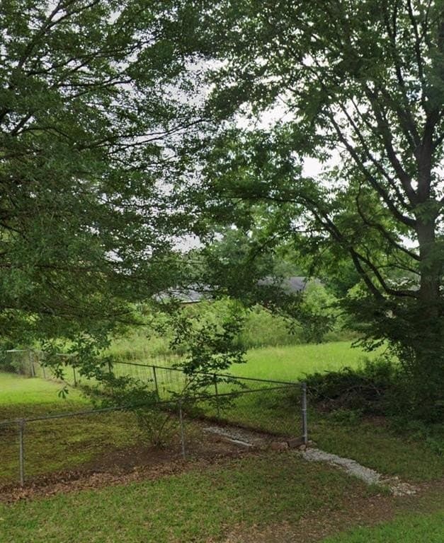 0.25 acres in Bowie County gallery image 2