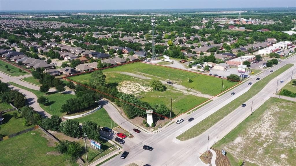 3.83 acres in Collin County gallery image 3