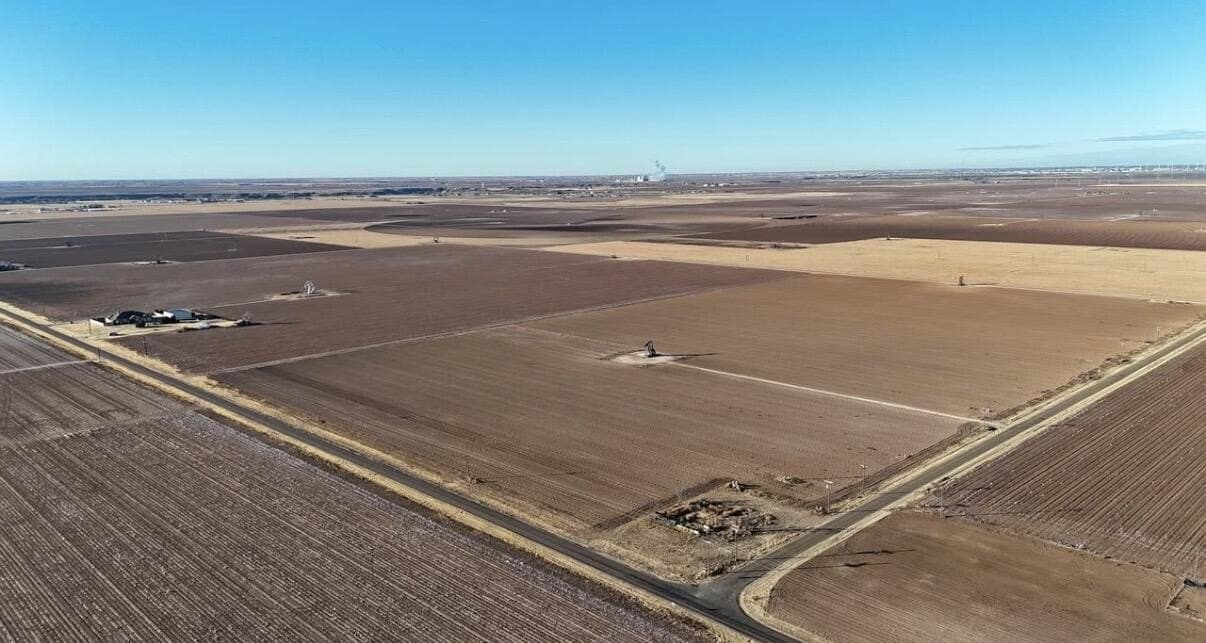 10 acres in Lubbock County - photo 2