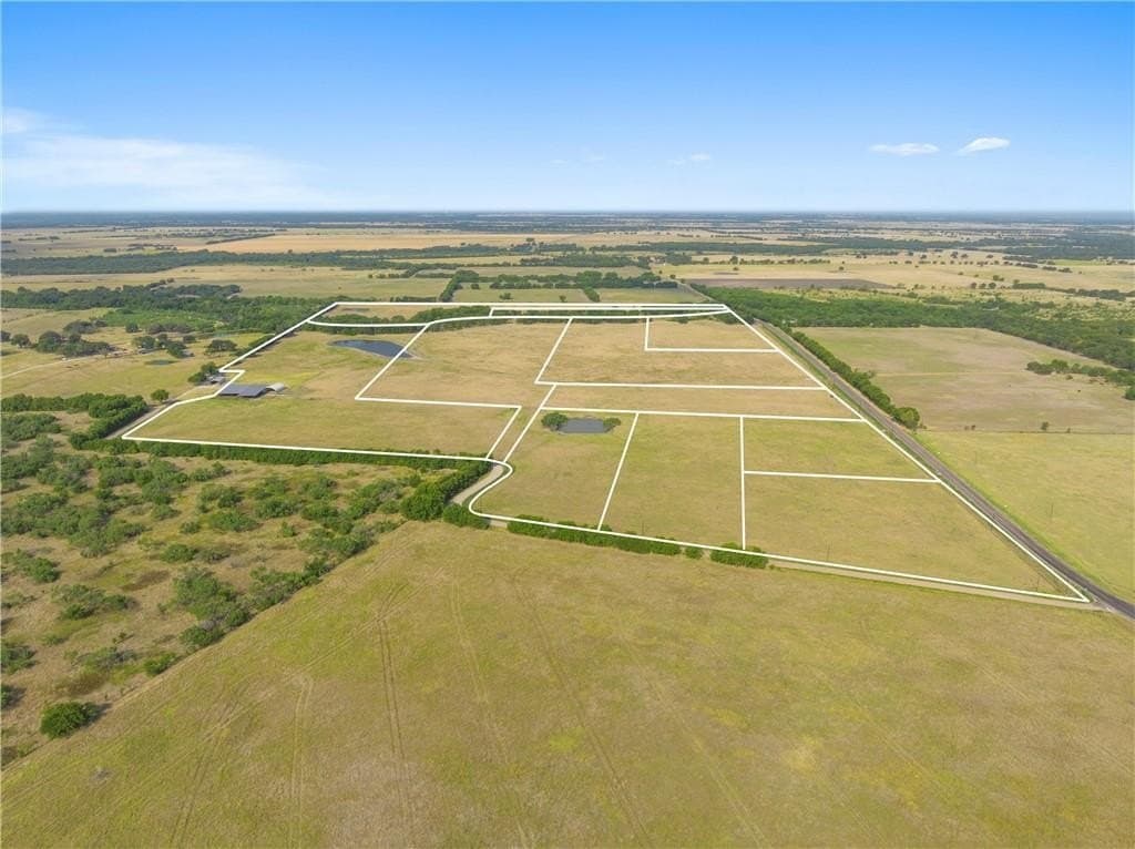 19.8 acres in Falls County gallery image 2