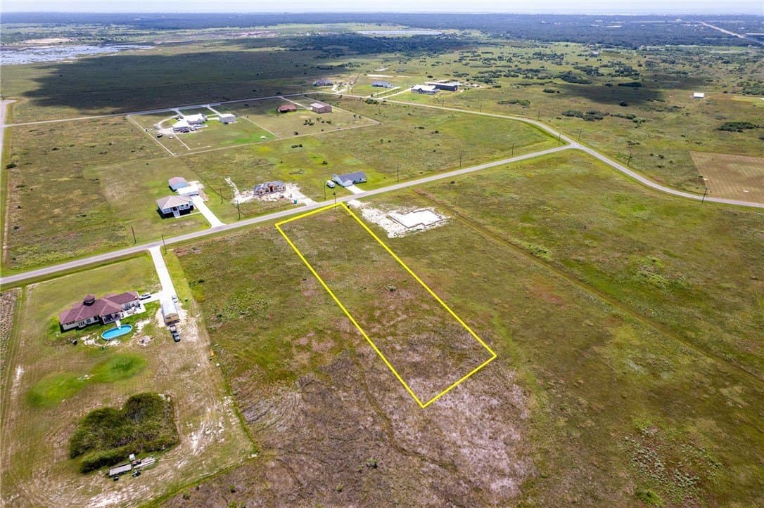 3.05 acres in Aransas County - photo 3