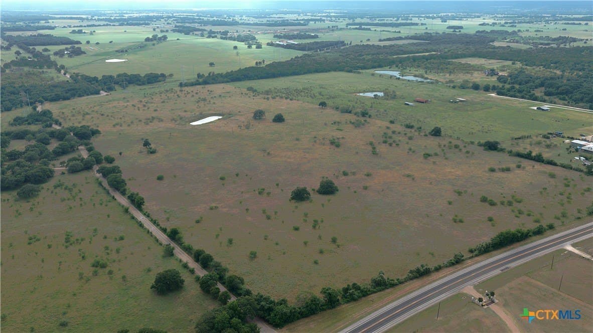 62 acres in Hill County