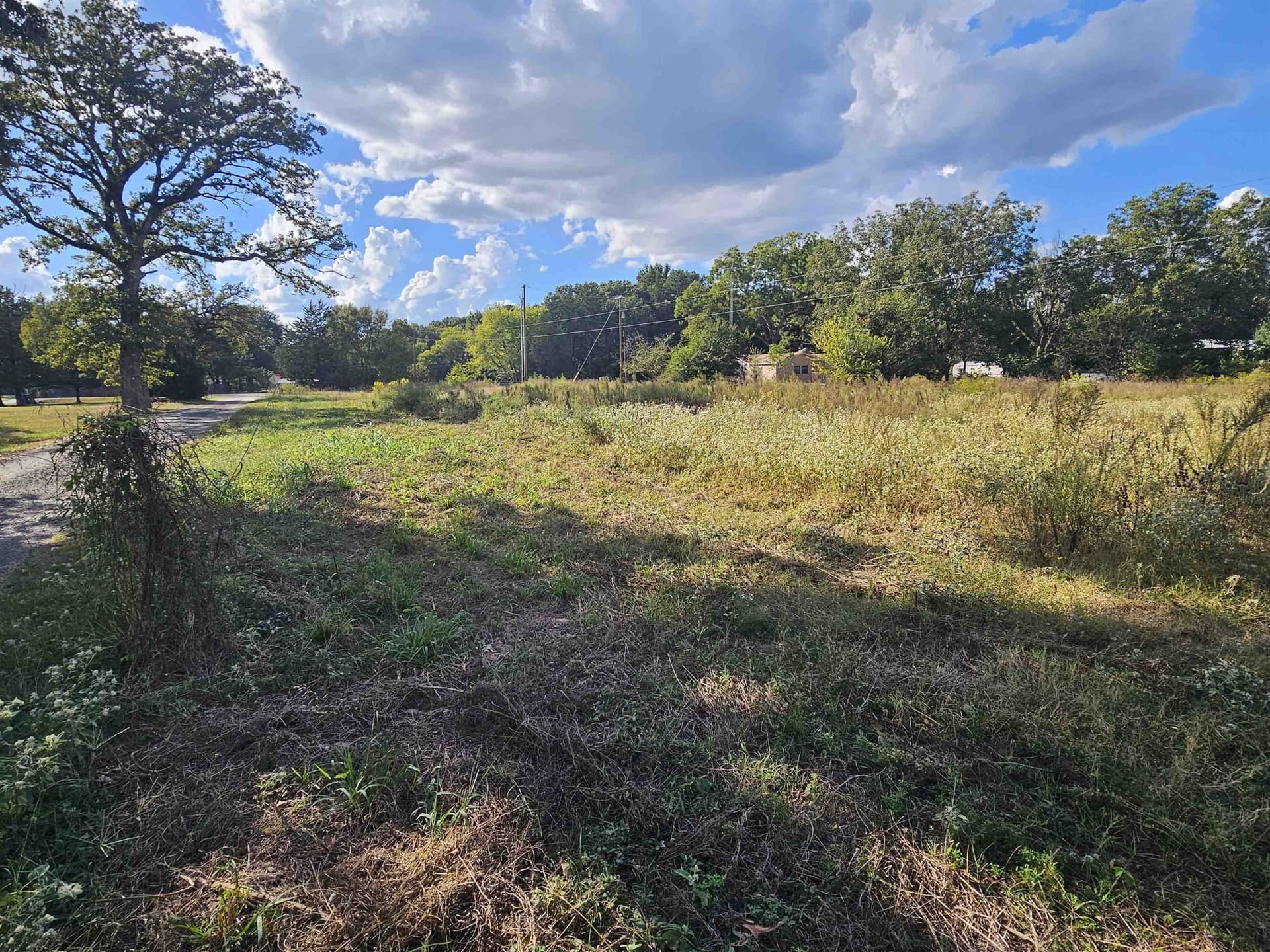 0.95 acres in Henderson County featured view