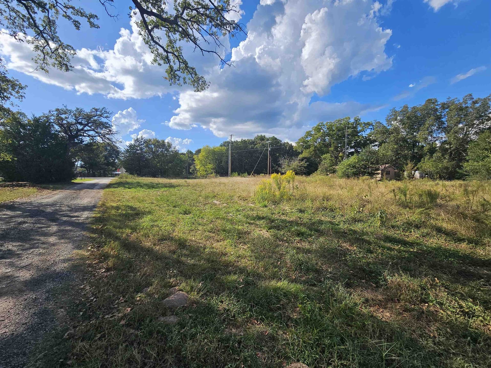 0.95 acres in Henderson County - photo 9