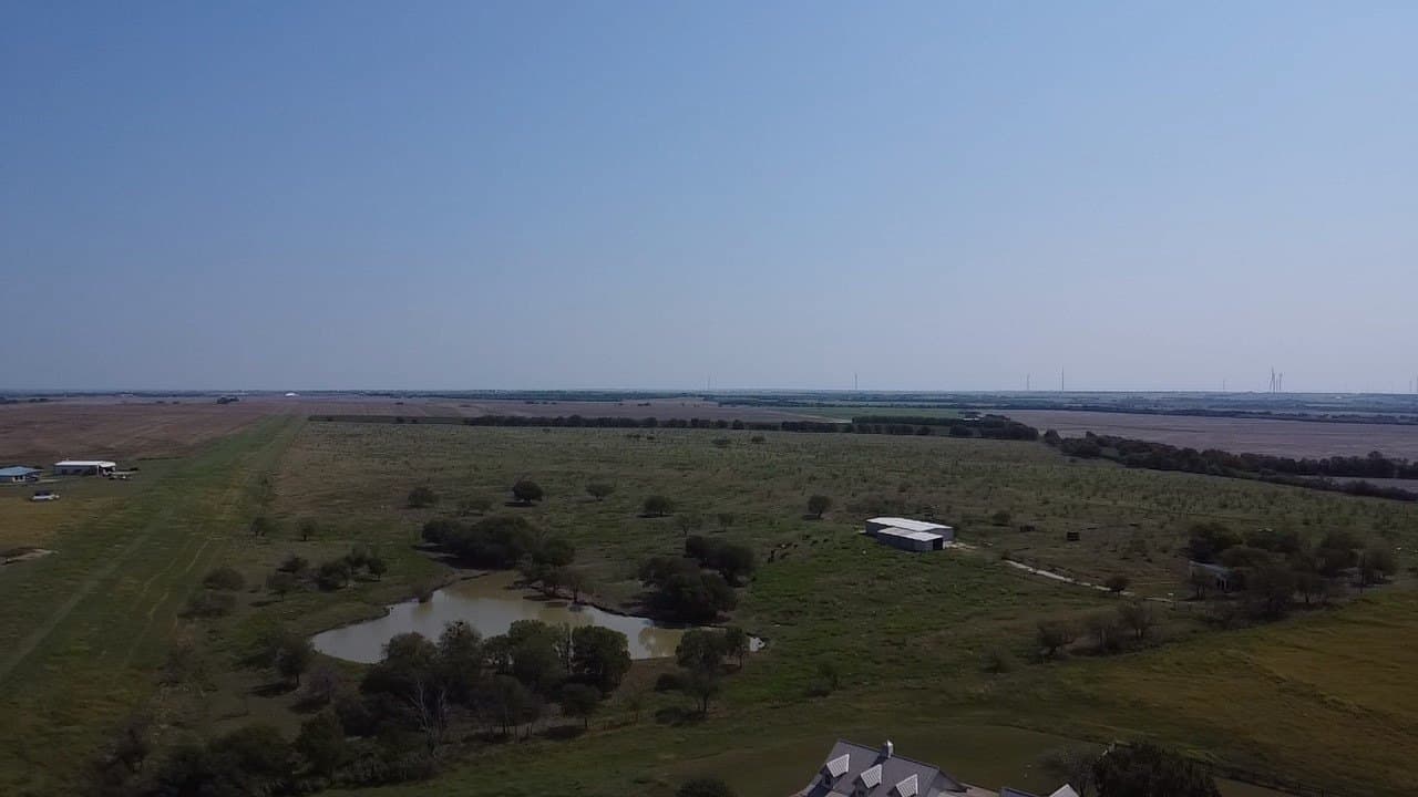 101.62 acres in Hill County