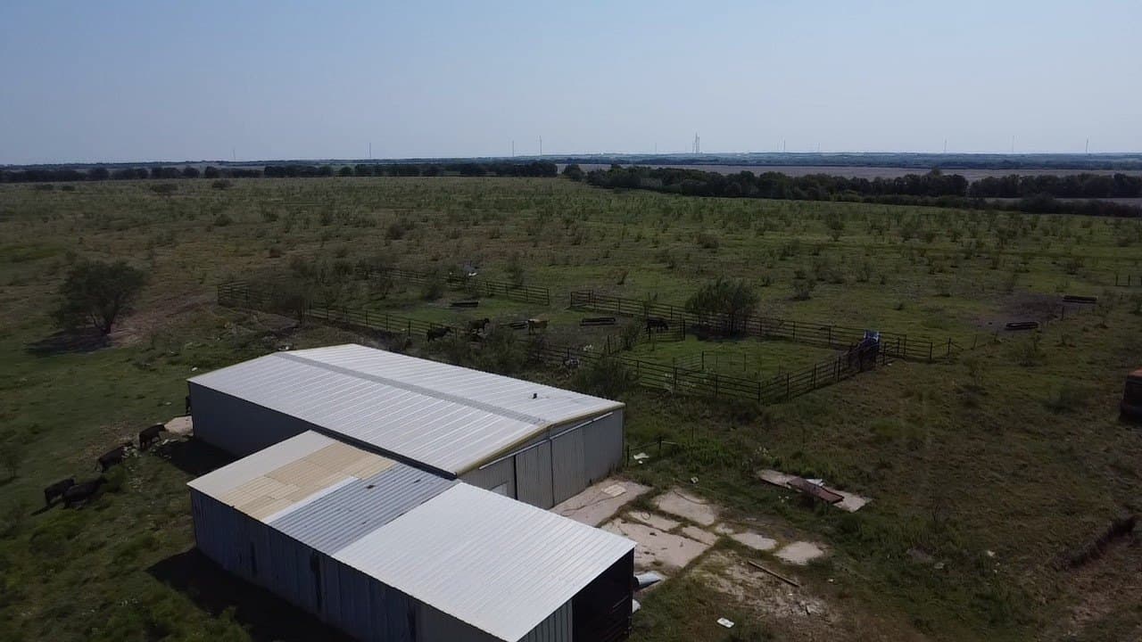 101.62 acres in Hill County - photo 9