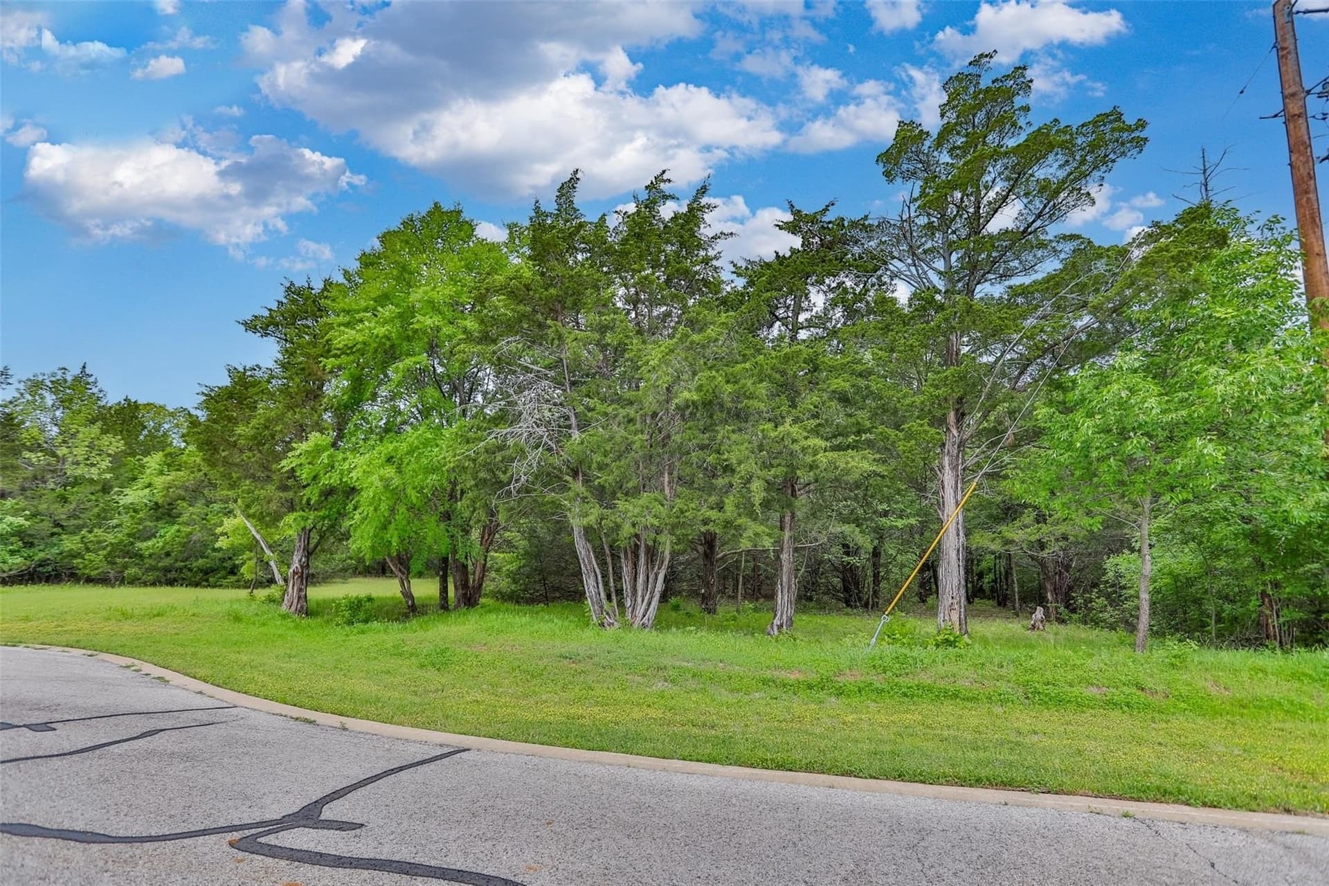 0.54 acres in Grayson County
