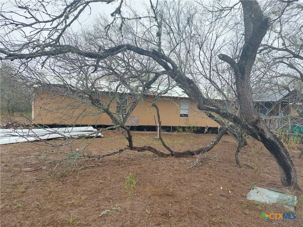 10 acres in San Patricio County - photo 9