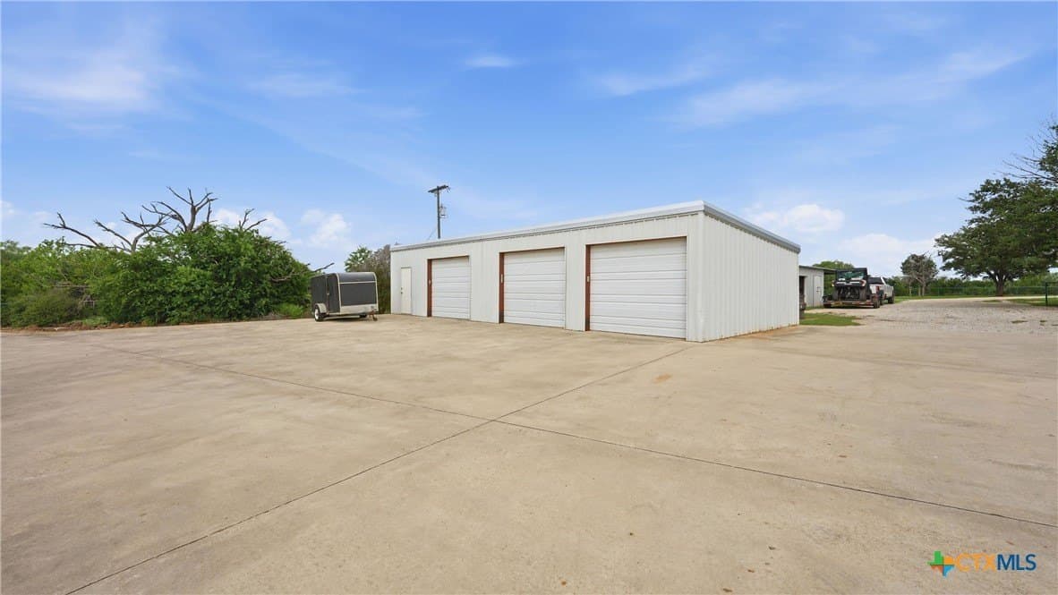 83 acres in Frio County - photo 26