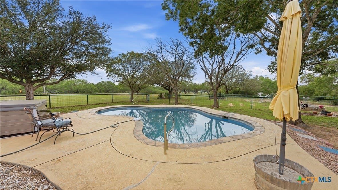 83 acres in Frio County - photo 25