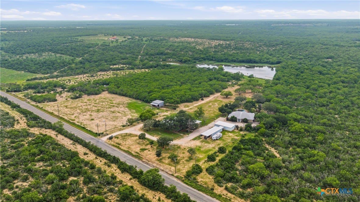 83 acres in Frio County