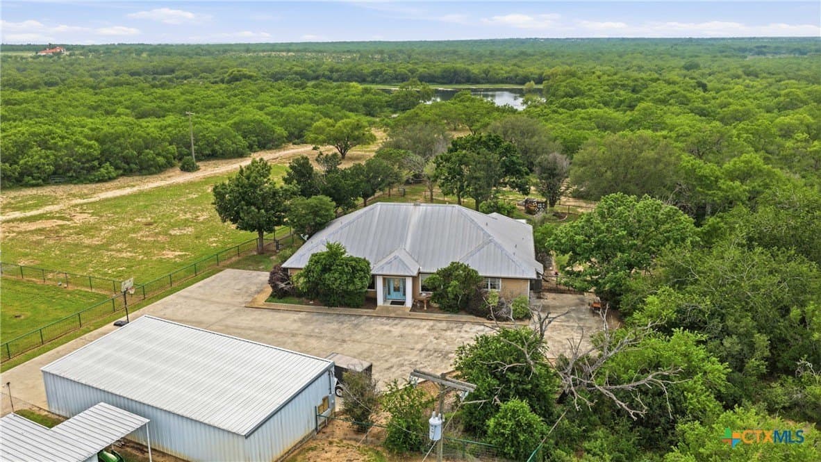 83 acres in Frio County gallery image 4