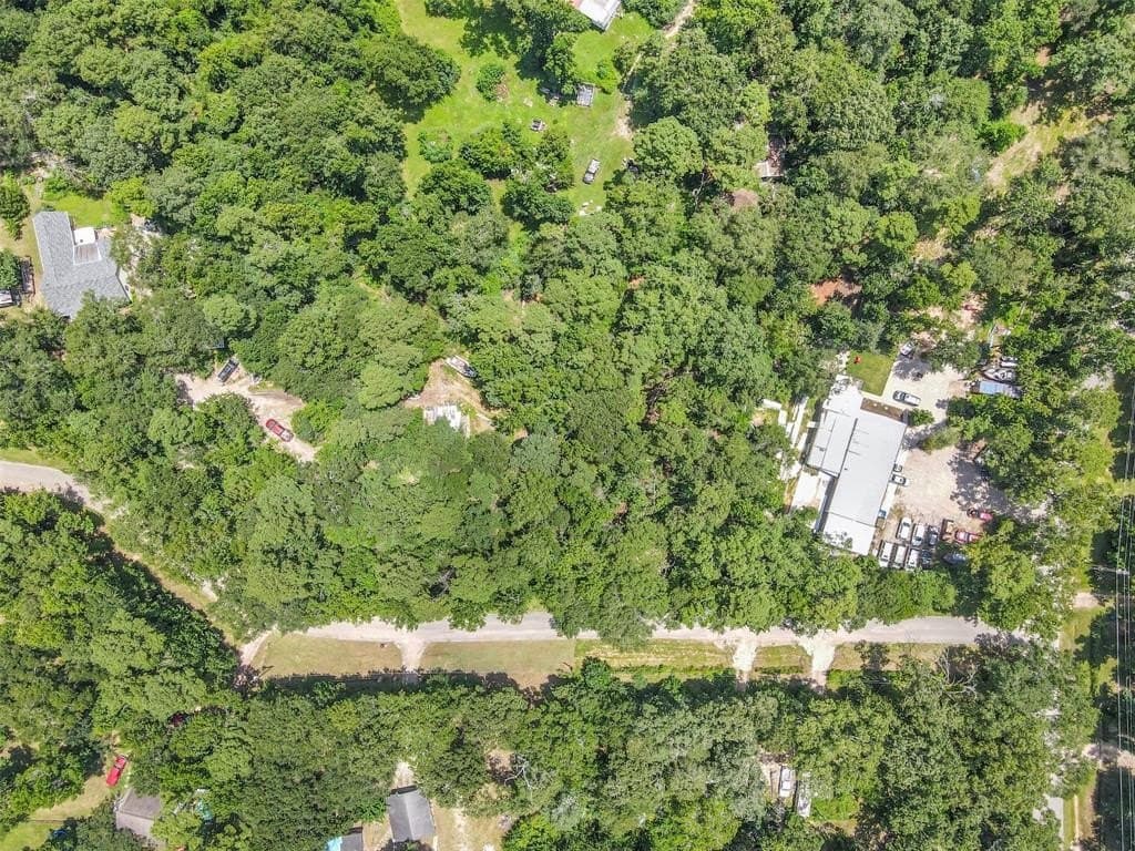 0.83 acres in Montgomery County featured view