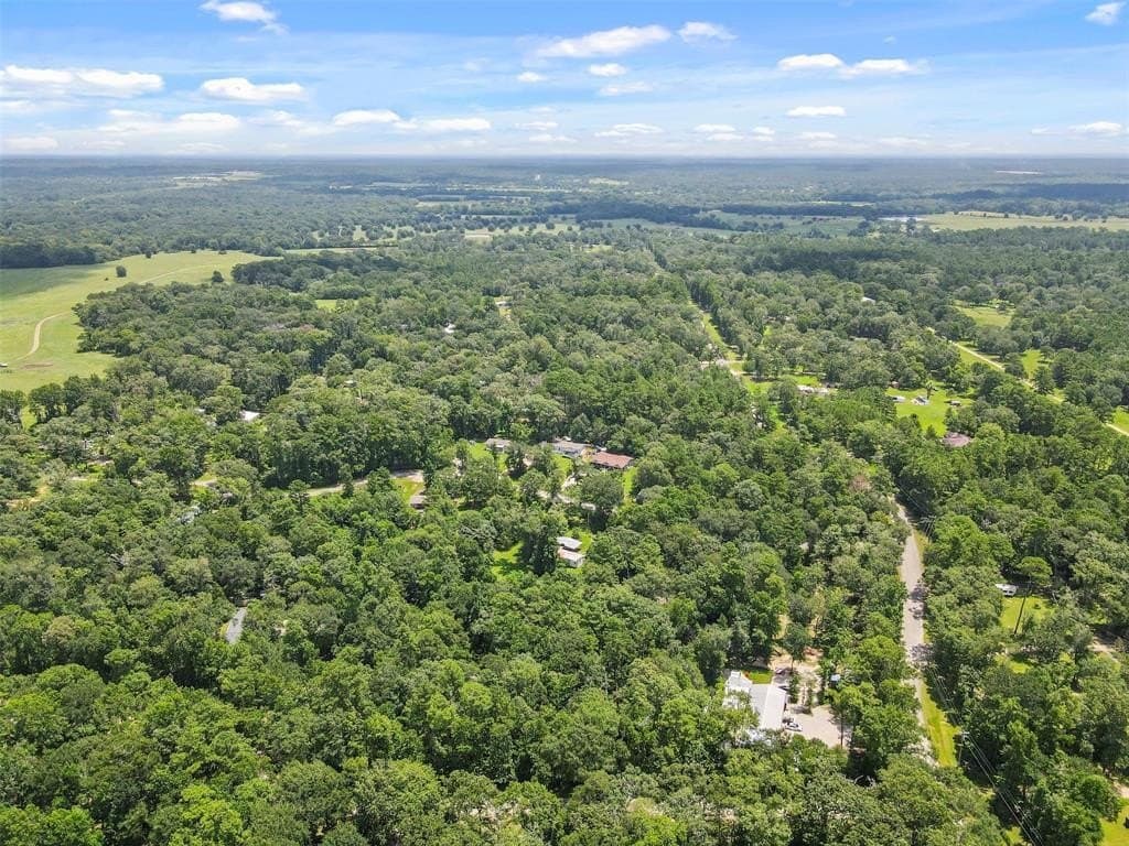 0.83 acres in Montgomery County gallery image 3