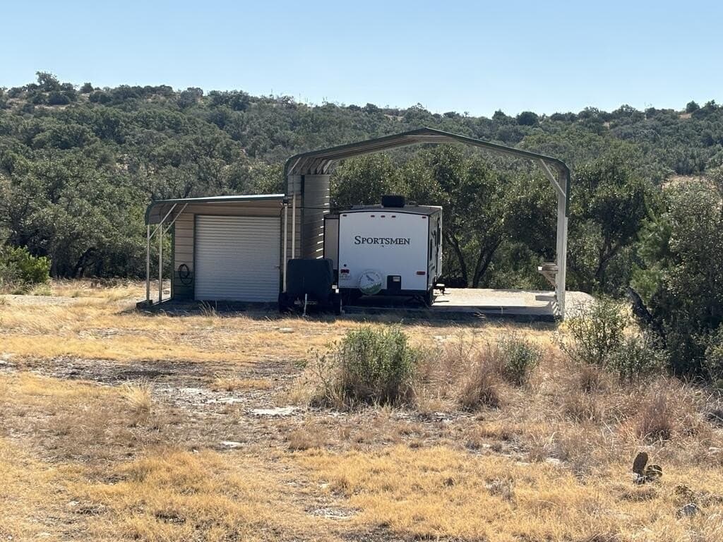 29.78 acres in Edwards County - photo 2