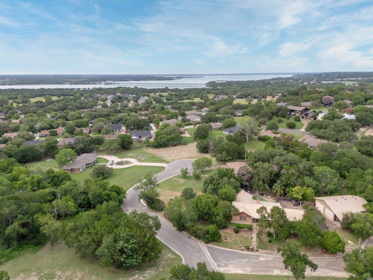 0.3 acres in McLennan County - photo 9