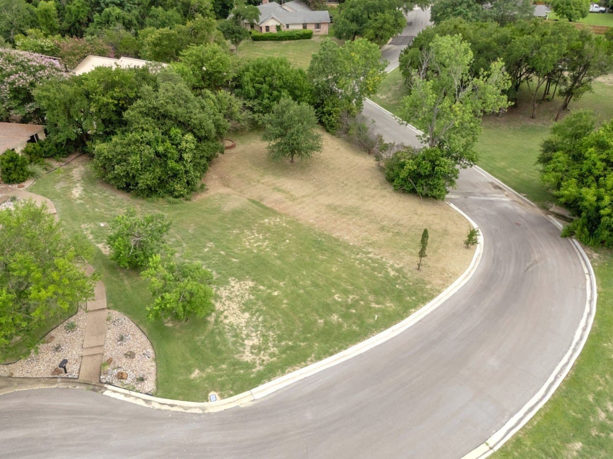 0.3 acres in McLennan County - photo 4
