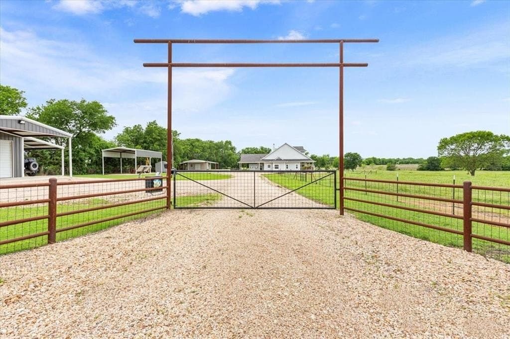 13.54 acres in Falls County gallery image 3