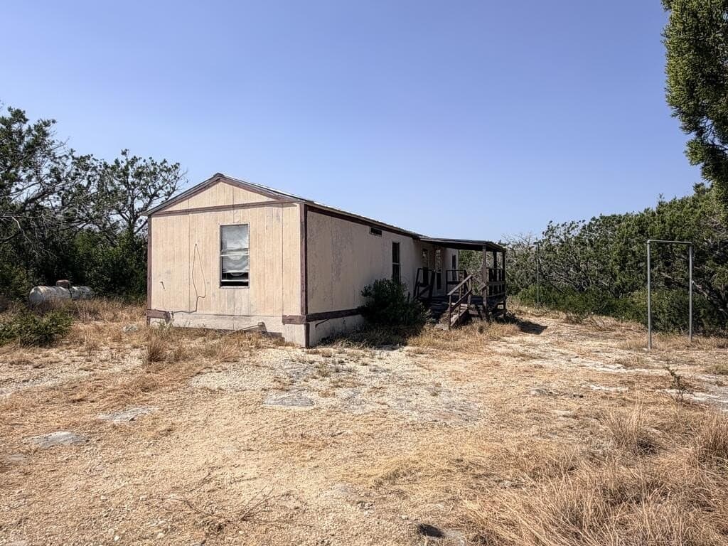 16.8 acres in Uvalde County - photo 7