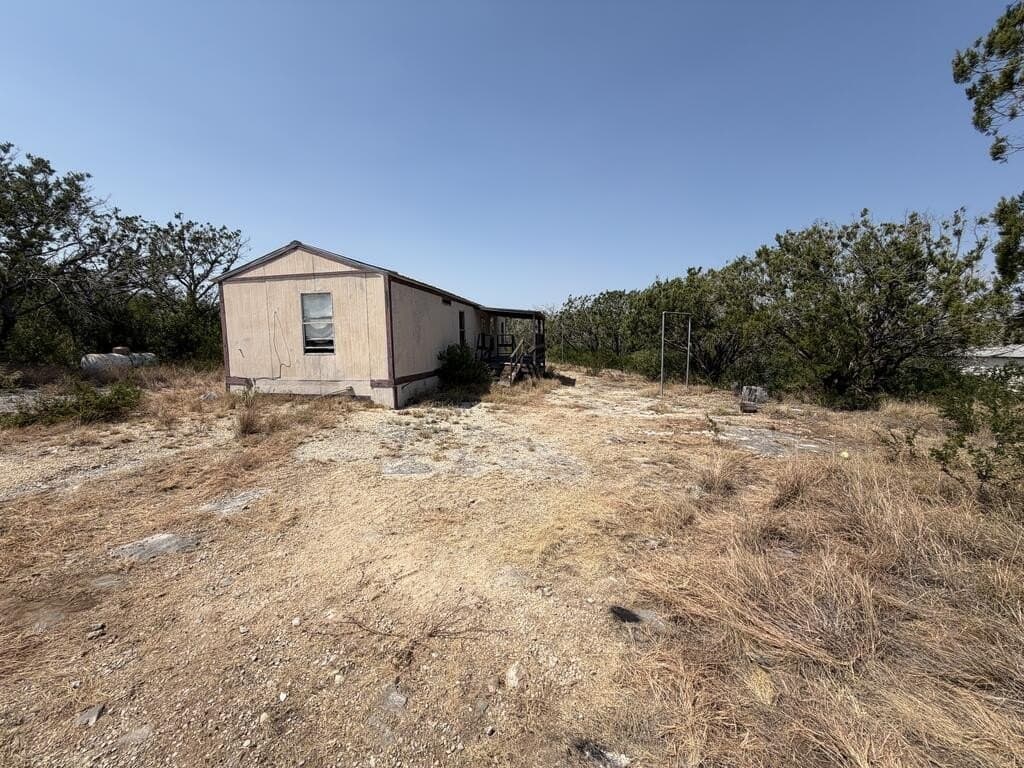 16.8 acres in Uvalde County - photo 8