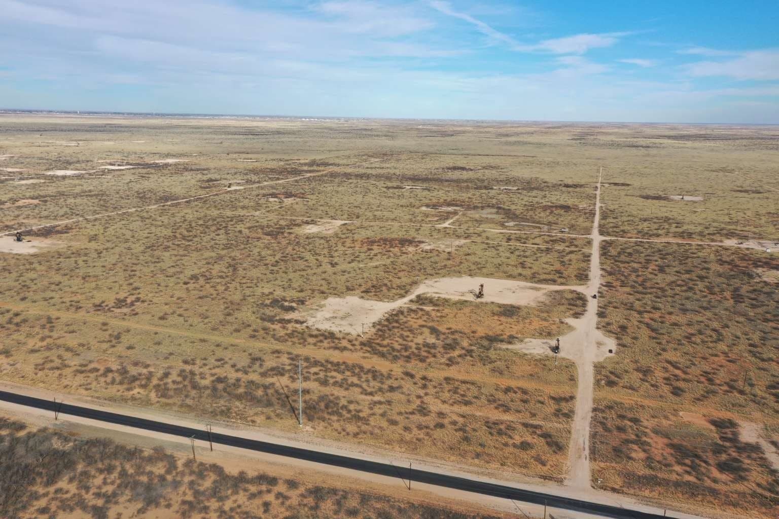 35 acres in Andrews County gallery image 3