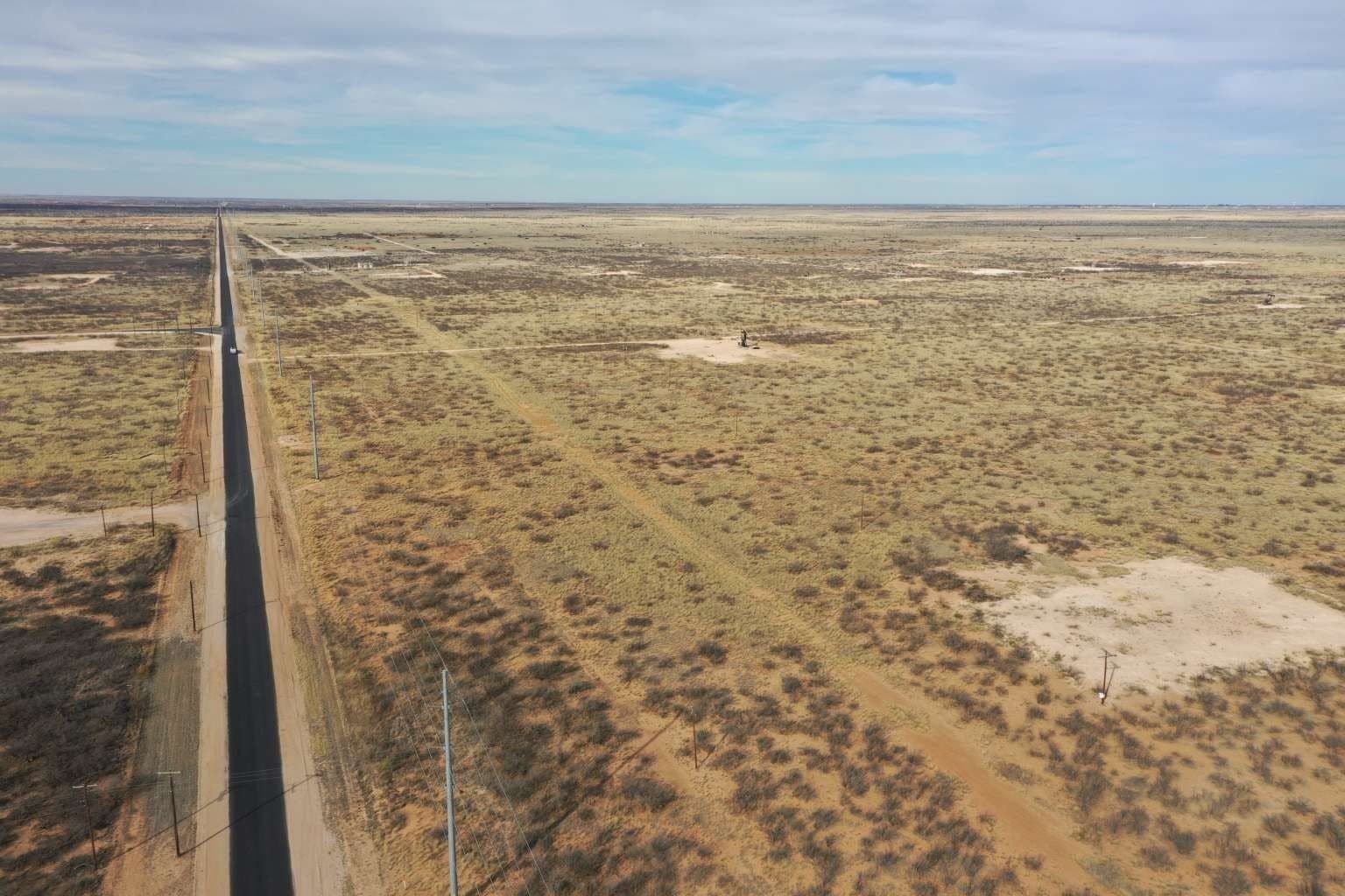 35 acres in Andrews County gallery image 2