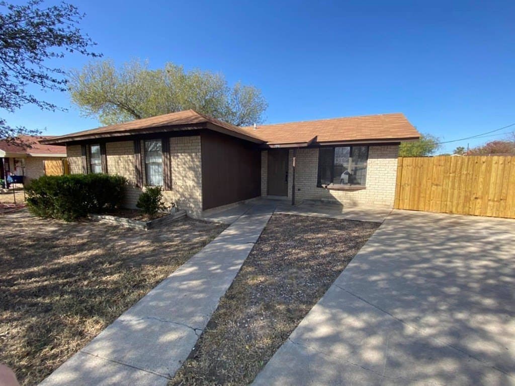 10,920 acres in Maverick County gallery image 2