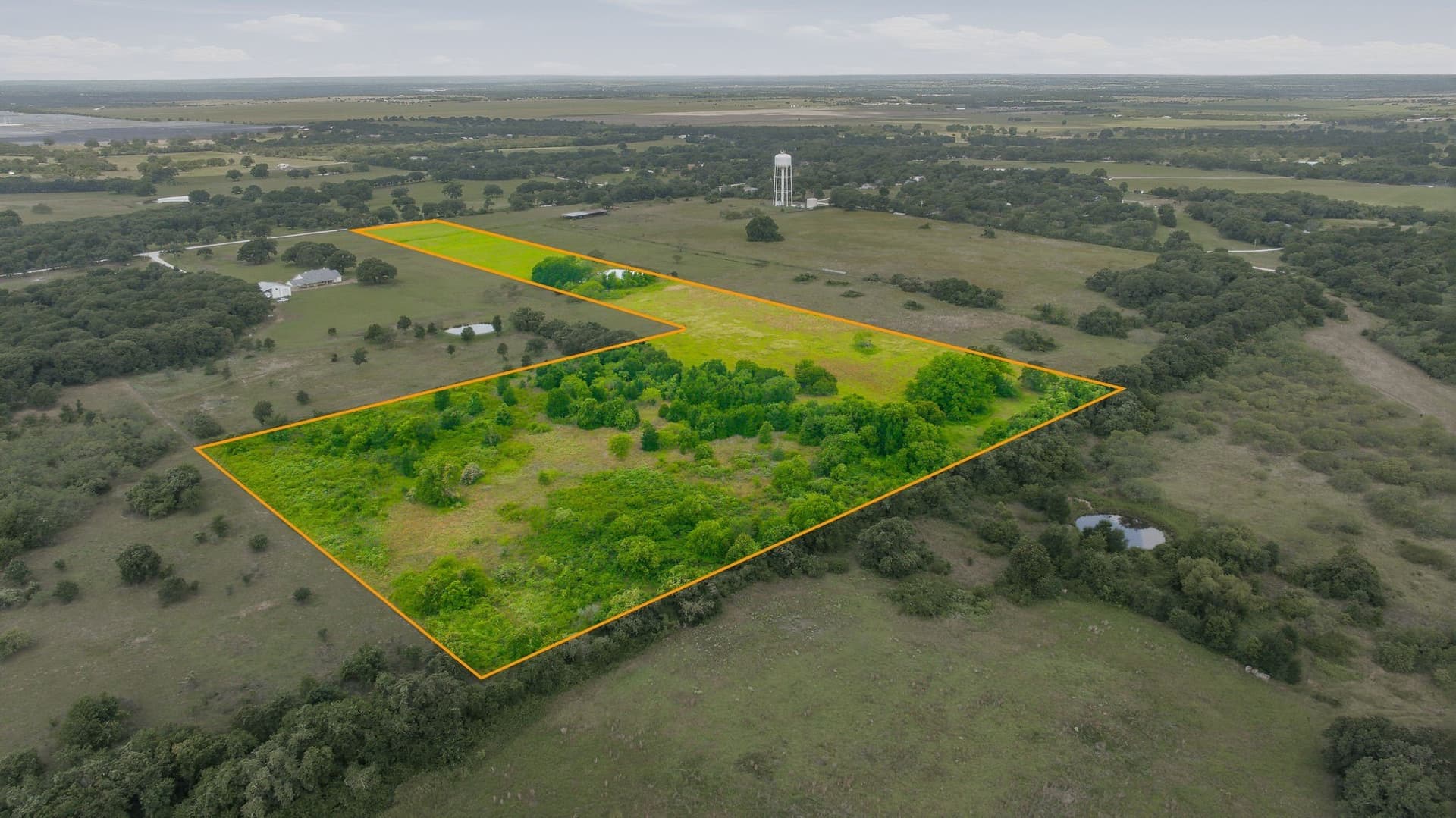 14 acres in Hill County
