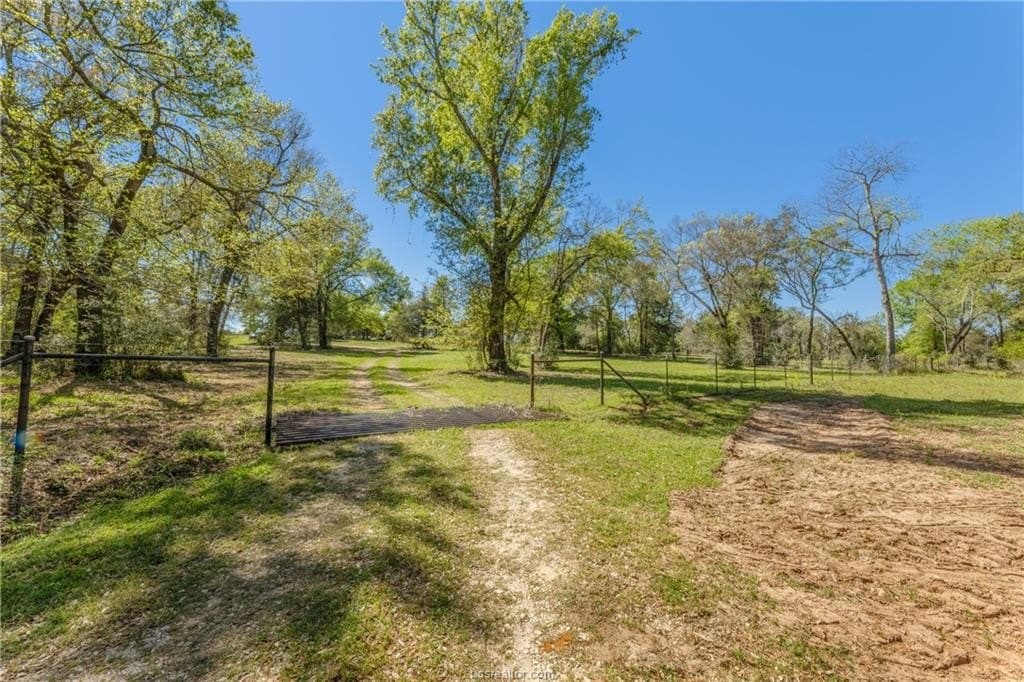 49.67 acres in Robertson County - photo 32
