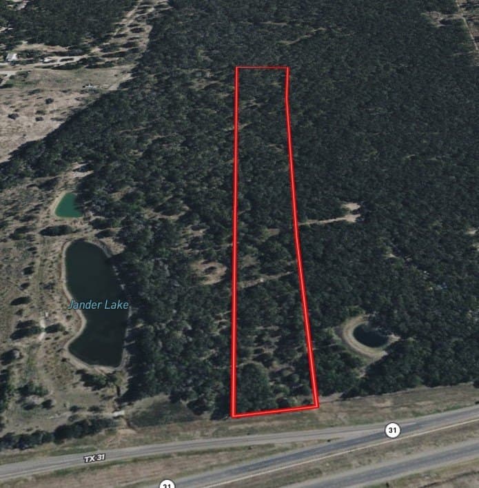 10.73 acres in McLennan County gallery image 4