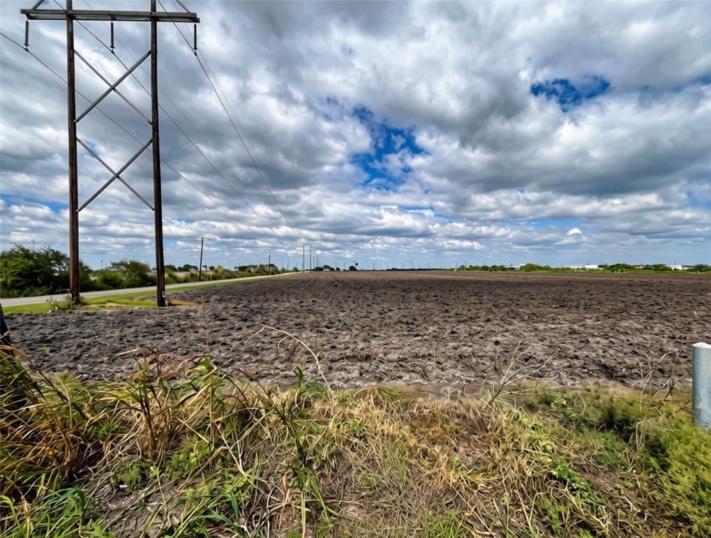 16 acres in San Patricio County - photo 6